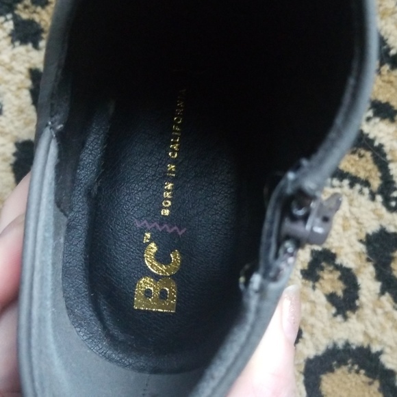 Booties - Picture 3 of 4